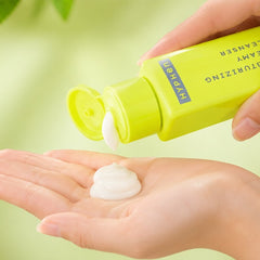 Moisturizing cream cleanser